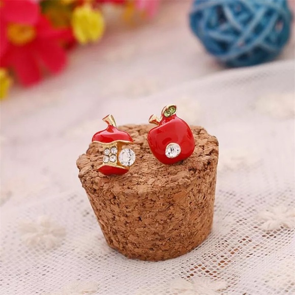 Earrings - Picture 2 of 4